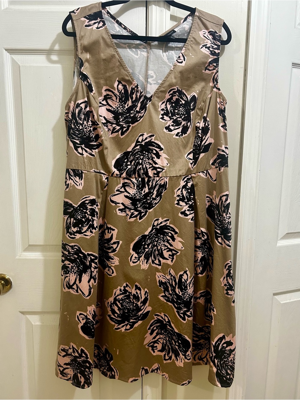 Sleeveless V-Neck Floral A-Line Dress Tan, Black and Pink Cotton Plus Size 24